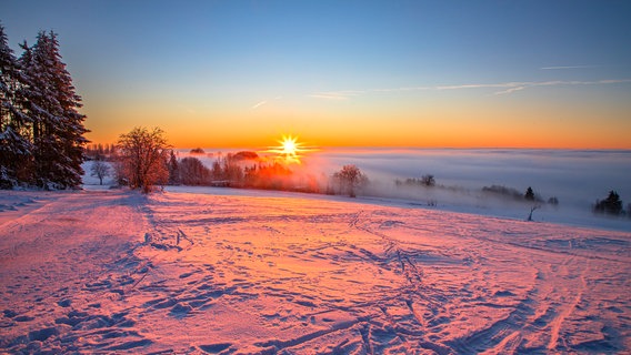 Sonnenaufgang über Sankt Andreasberg © NDR Foto: Jörg Baschin