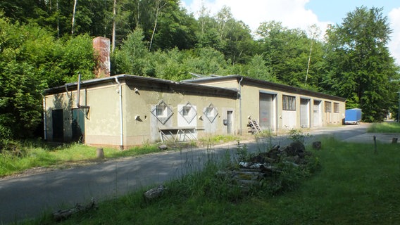 Eine frühere Produktionshalle der Munitionsanstalt in Diekholzen © NDR Foto: Marc-Oliver Rehrmann