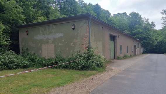 Die frühere Halle 5 der Munitionsanstalt in Diekholzen © NDR Foto: Marc-Oliver Rehrmann