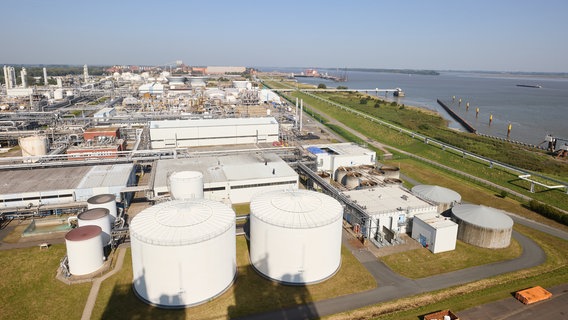 Das Werk des Chemiekonzerns DOW im Industriegebiet in Stade. © dpa-Bildfunk Foto: Georg Wendt