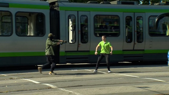 Eine Fiktive Geiselnahme bei einer Großübung der Polizei in Hannover © Hannover Reporter 