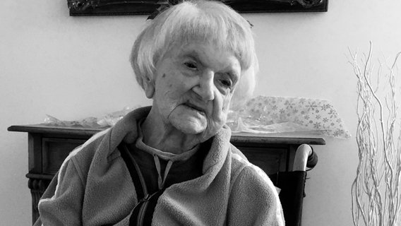 Erna Brosig, aufgenommen im Januar 2024 kurz vor ihrem 113. Geburtstag. Erna Brosig ist gestorben. © picture alliance/dpa/HAZ | Simon Benne Foto: Simon Benne