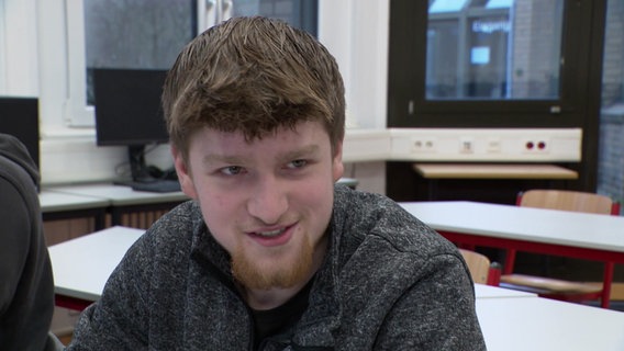 Lennard Schediwy, Schüler an der Berufsbildenden Schule Burgdorf. © NDR 