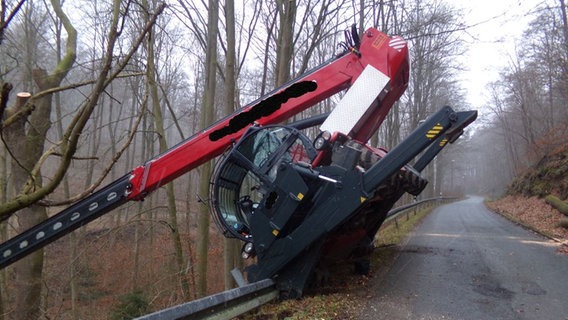 In Bad Salzdetfurth kam es im Burgweg zu einem folgenschweren Arbeitsunfall. © Polizeikommissariat Bad Salzdetfurth Foto: Polizeikommissariat Bad Salzdetfurth