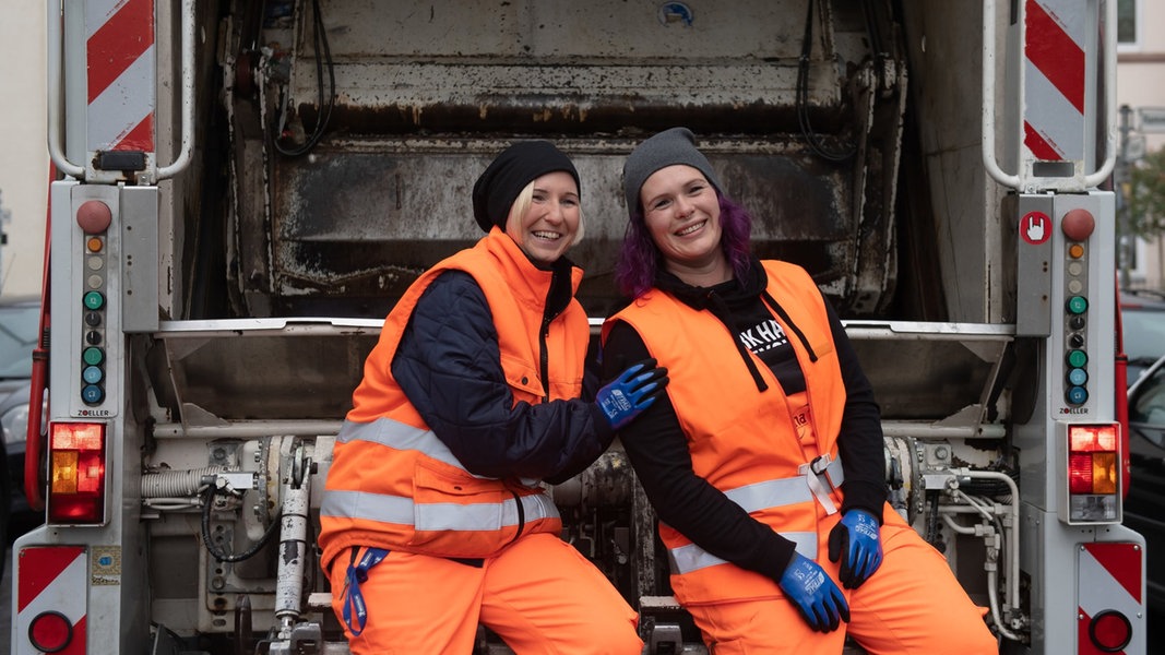 Müllabfuhr Hannover Weihnachten 2022 Sauber Erste Frauen bei Müllabfuhr in Hannover NDR.de Nachrichten