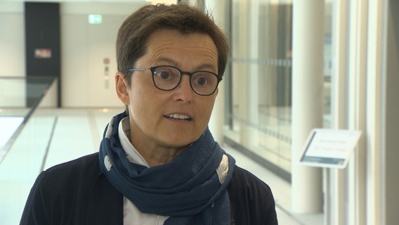 Anke Pörksen niedersächsische Regierungssprecherin im Interview. © NDR 