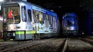 Rettungskräfte nach einem Unfall der Stadtbahn in Hannover © Hannover Reporter 