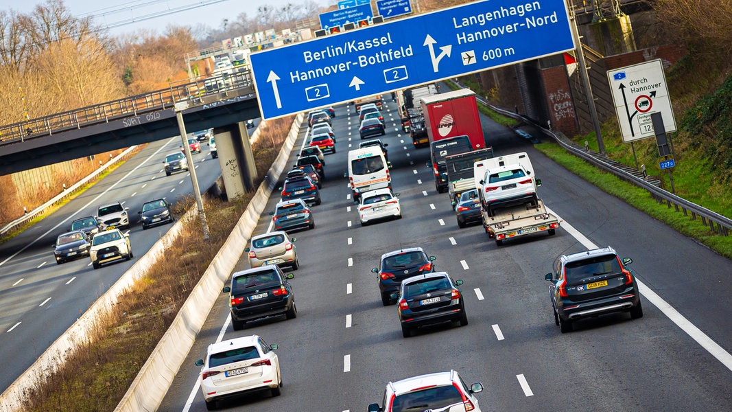 Verkehr zu Weihnachten: Hier kann es im Norden voll sein