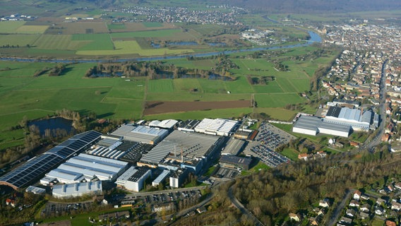 Luftaufnahme des Hauptsitzes von Stiebel Eltron in Holzminden © Andreas Krukemeyer/STIEBEL ELTRON/obs 