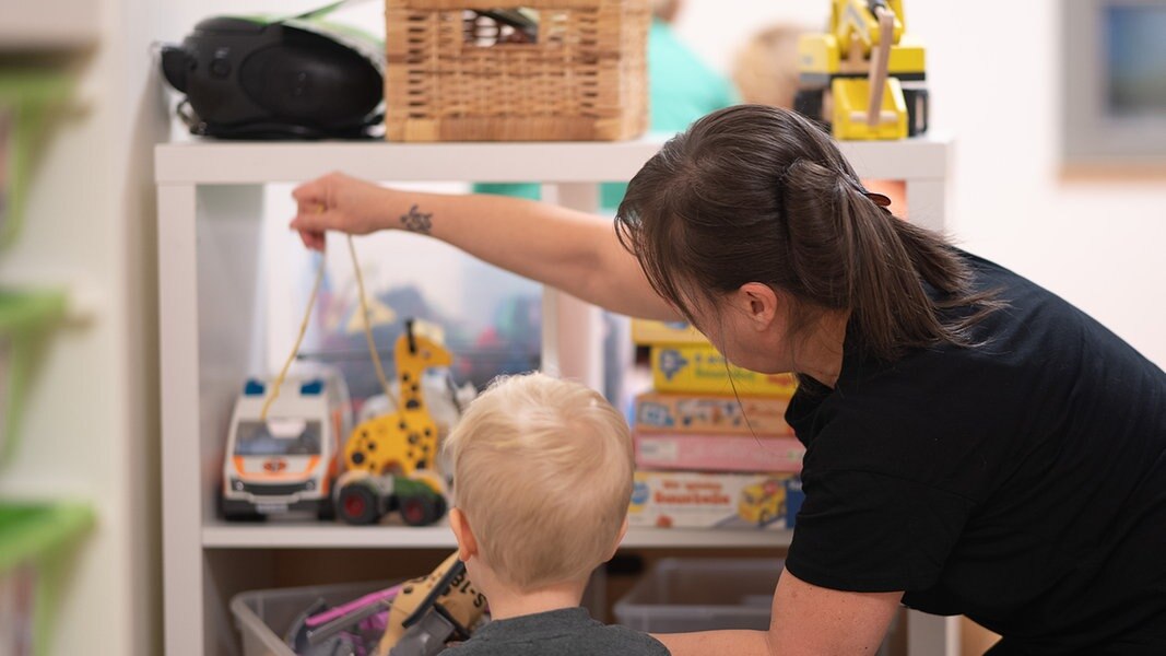 Gericht: Kinder Ab Drei Haben Anspruch Auf Sechs Stunden Kita | NDR.de ...