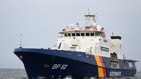 Ein Einsatzschiff der Bundespolizei auf der Nordsee © picture alliance/dpa/ Lars Penning Foto: Lars Penning