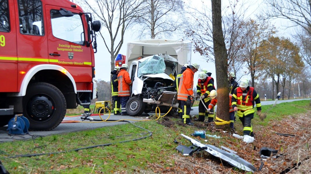 Engelschoff: 22-Jähriger stirbt bei Unfall | NDR.de - Nachrichten ...