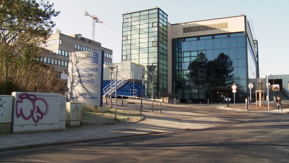 Das Klinikum in Lüneburg. © NDR 