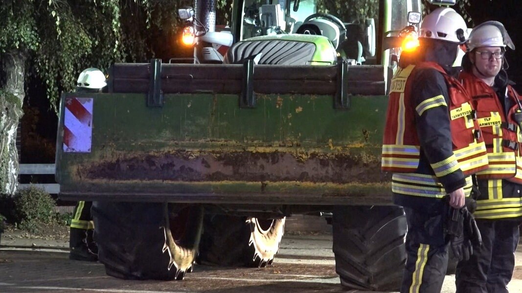 tarmstedt autofahrerin stirbt nach zusammenstoss mit trecker ndr de nachrichten niedersachsen studio luneburg