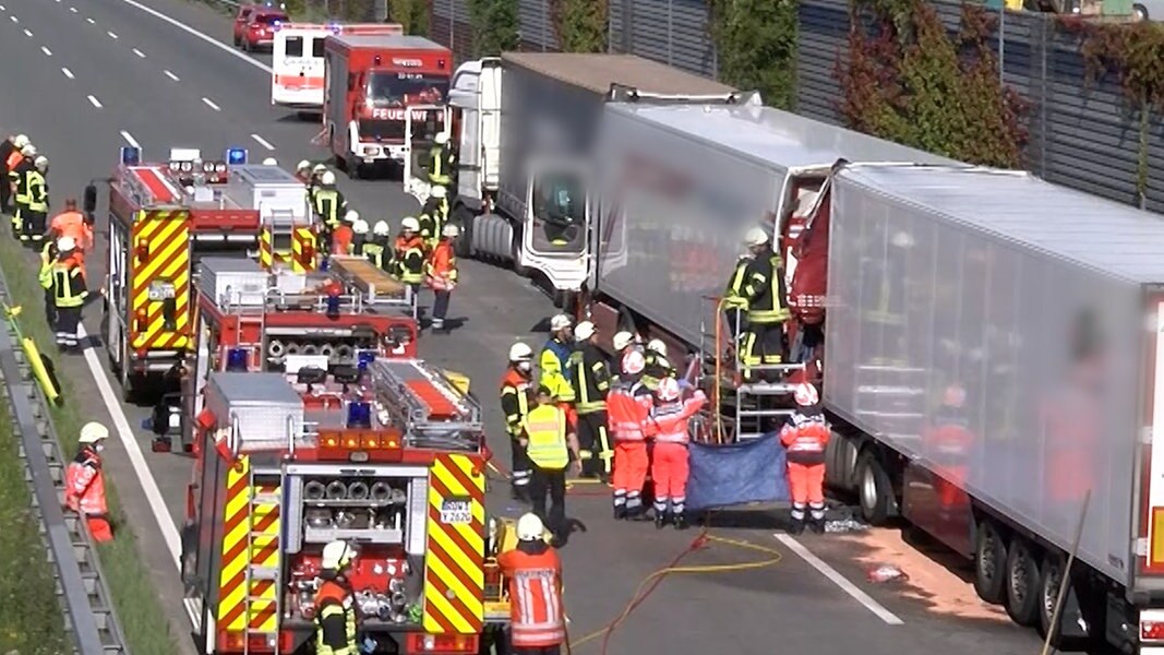 Sittensen: Lkw-Fahrer Stirbt Bei Unfall Auf A1 | NDR.de - Nachrichten ...