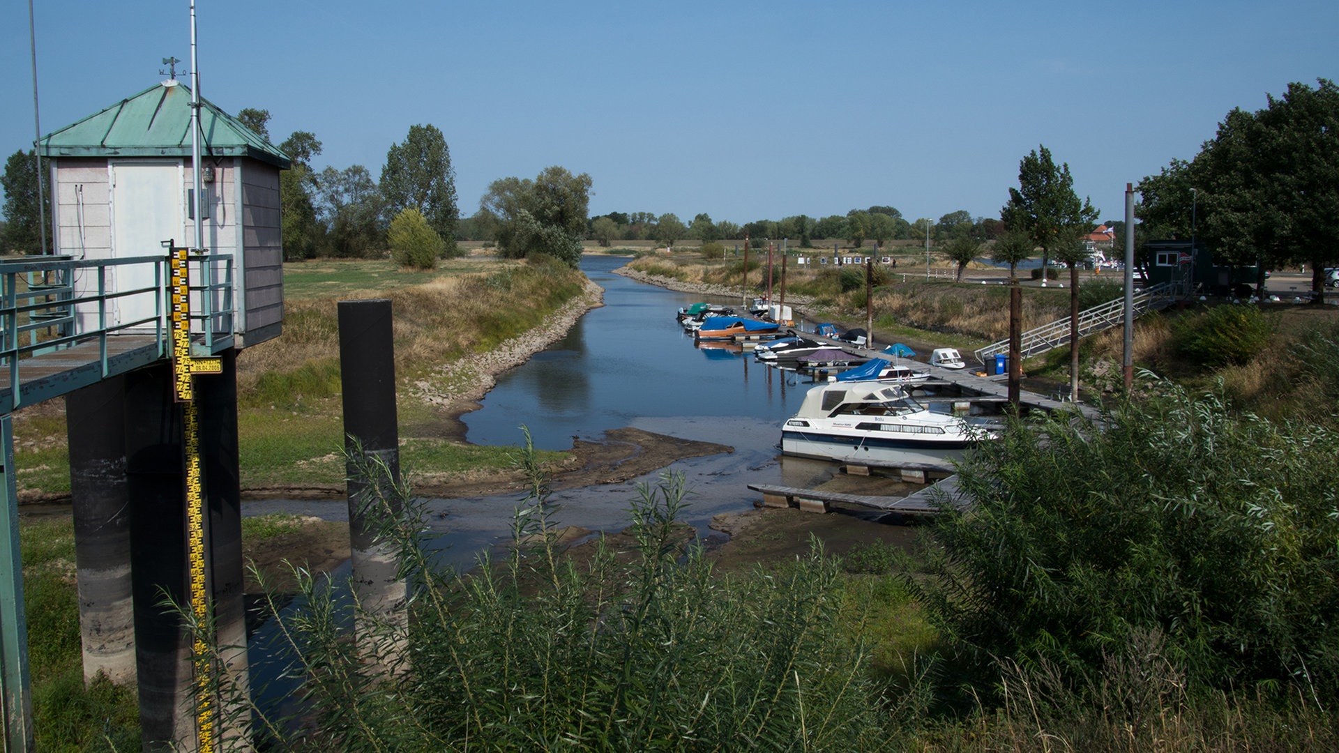 Wasserstand der Elbe derzeit extrem niedrig