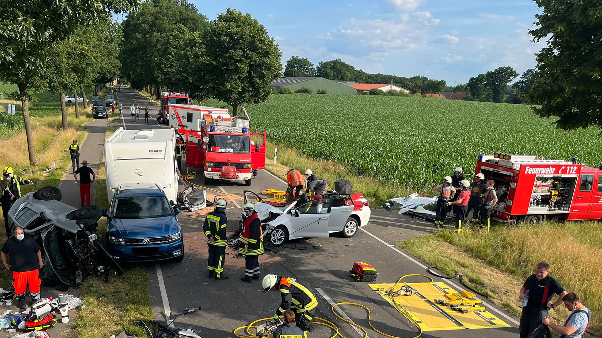 19-Jähriger stirbt bei Unfall auf B71 nahe Zeven | NDR.de - Nachrichten -  Niedersachsen - Studio Lüneburg