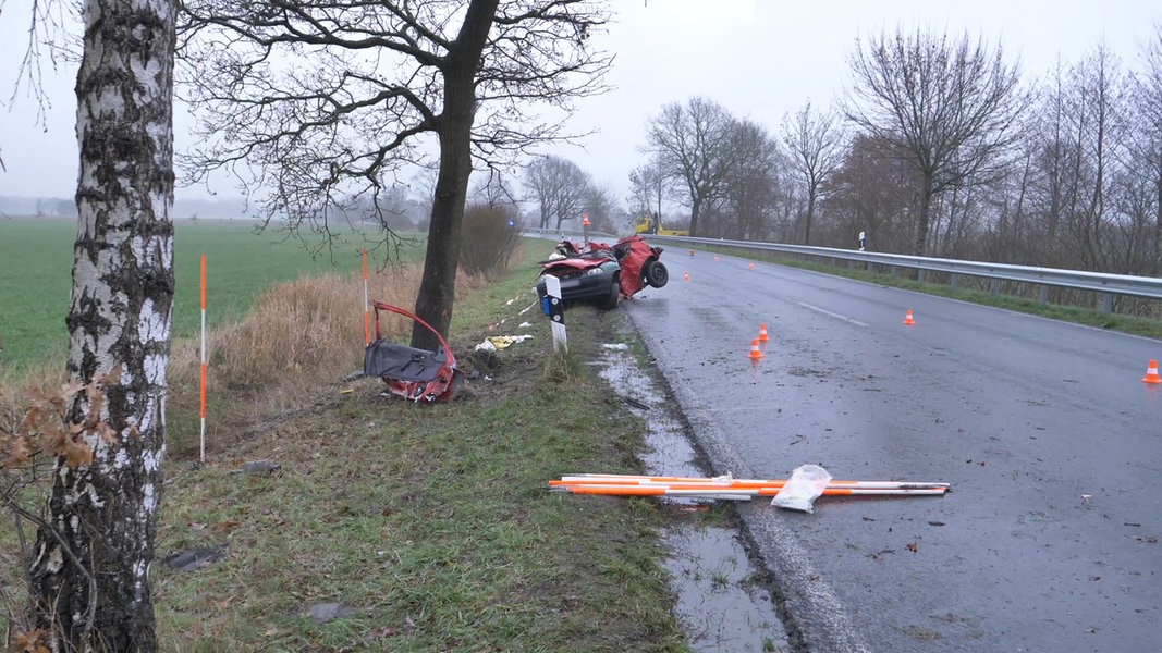 Vater und Sohn sterben bei Autounfall NDR.de