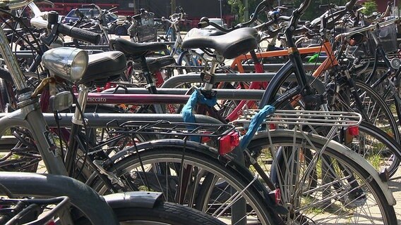 hamburg fahrrad halle diebstahl polizei gefunden