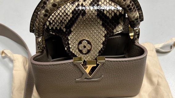 Eine braune Handtasche von Louis Vuitton. © Hauptzollamt Bremen 