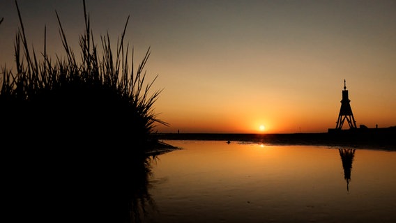 In Cuxhaven geht zum Herbstbeginn die Sonne auf. © Nord-West-Media TV 