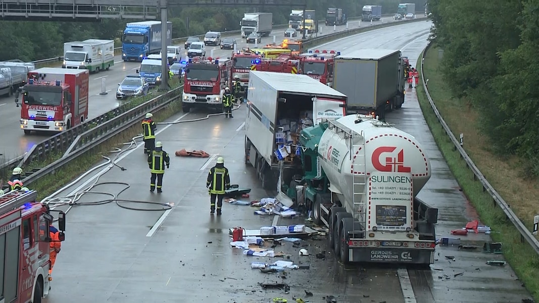 Schwere Lkw-Unfälle Bei Bremen | NDR.de - Fernsehen - Barrierefreie ...