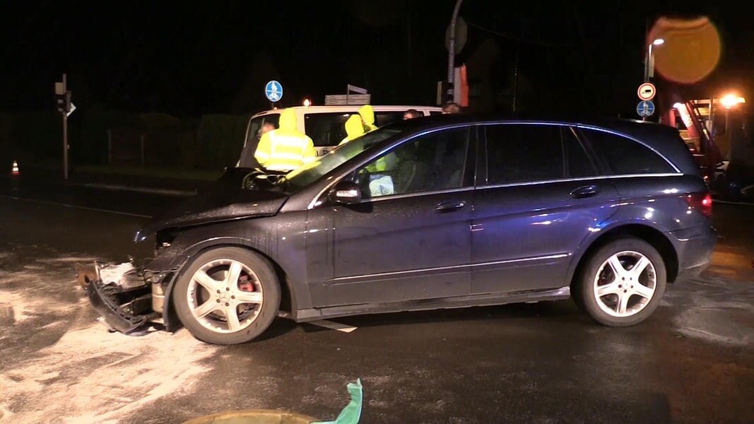 Nordenham: Fünf Verletzte Bei Unfall Auf B212 | NDR.de - Nachrichten ...