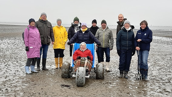 Die Bürgerstiftung von Norderney im Watt © NDR Foto: Christina Gerlach