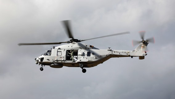 Ein Hubschrauber des Typs Sea King im Flug. © Bundeswehr 