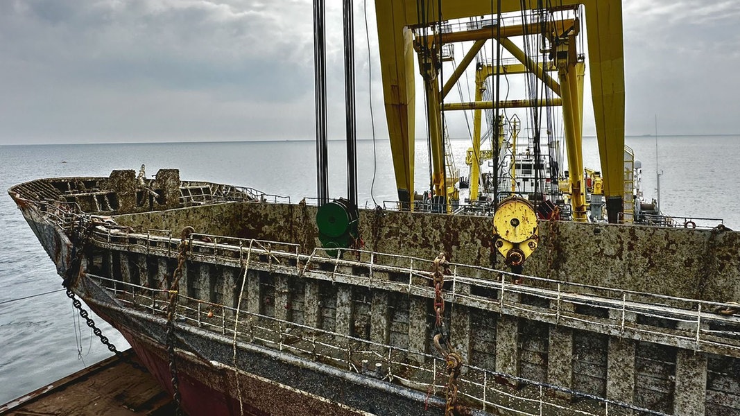 Gesunkene „Verity“: Schiffswrack aus der Nordsee geborgen