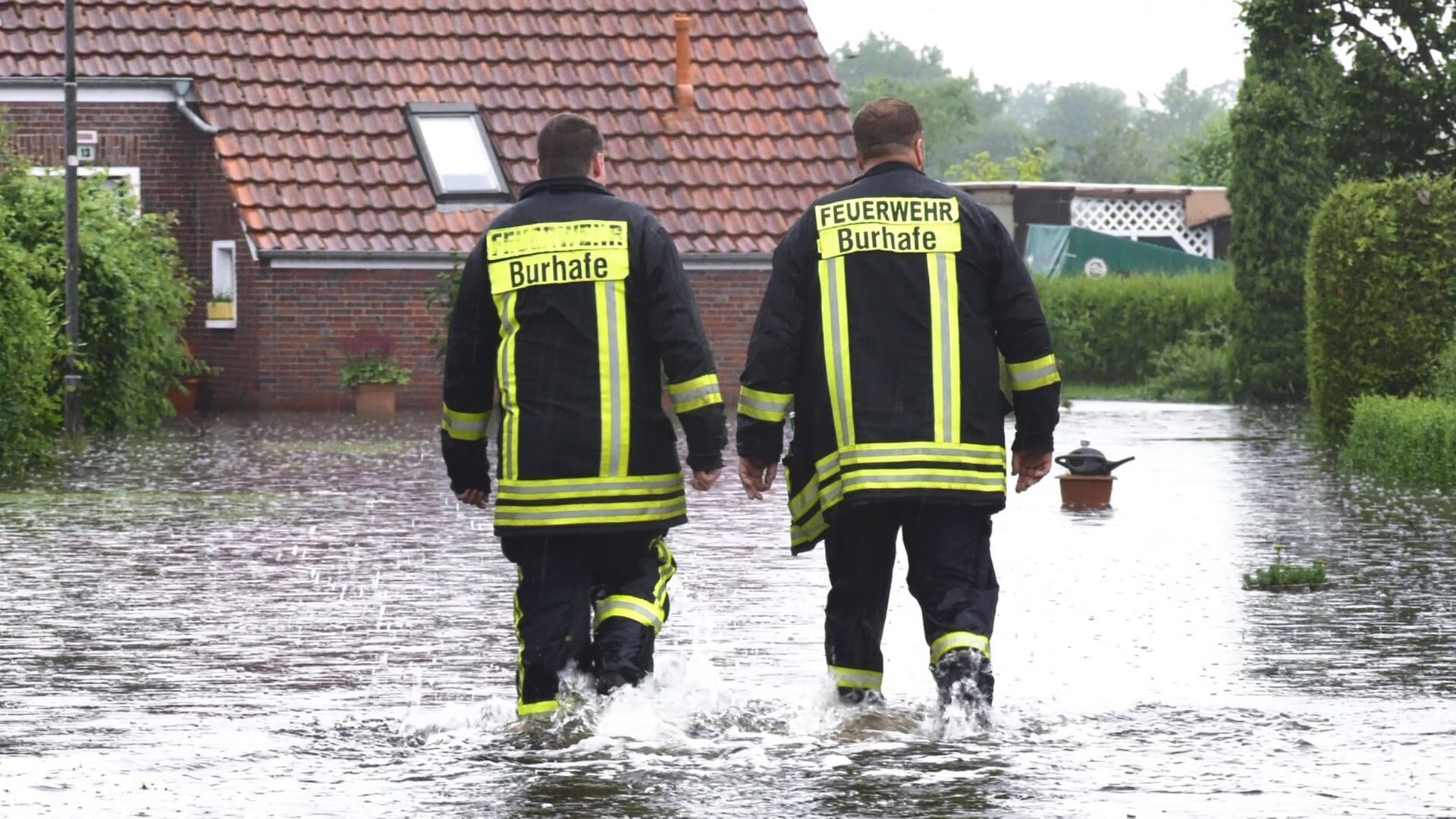 Ostfriesland Nach Dem Starkregen Folgt Das Aufraumen Ndr De Nachrichten Niedersachsen Studio Oldenburg