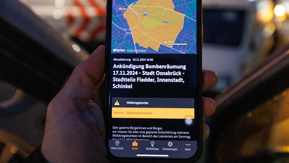 Die NINA-App zeigt ein Evakuierungsgebiet in Osnabrück. © dpa Foto: Friso Gentsch