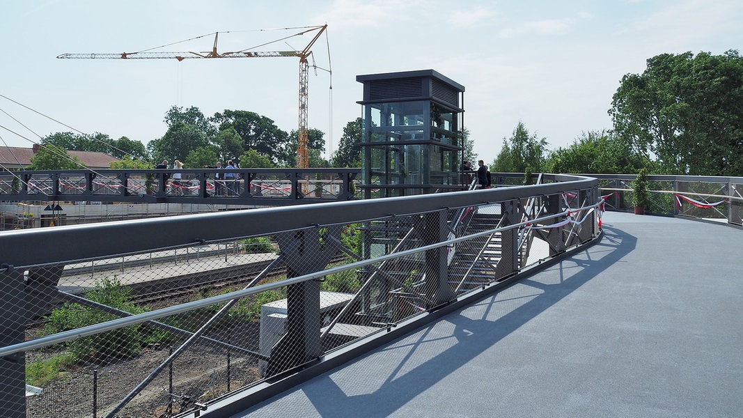 Umstrittene Brücke in Vechta eingeweiht NDR.de