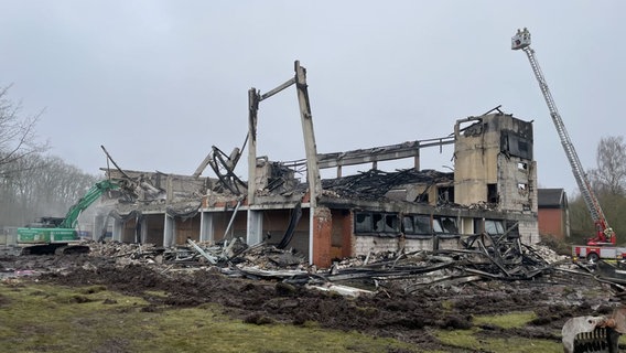 Angebrannte Sporthalle Tostedt © Landkreis Harburg 