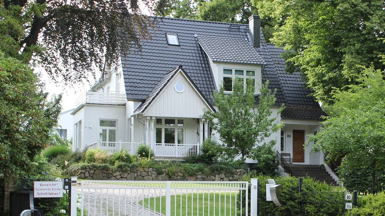 Das Haus in der Hagener Allee 80 in Ahrensburg. © NDR Foto: Doreen Pelz