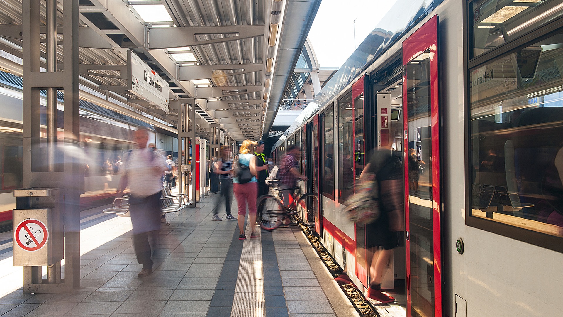 Bahn Zwischen Hamburg Und Pinneberg Fahren Wieder Zuge Ndr De Nachrichten Schleswig Holstein