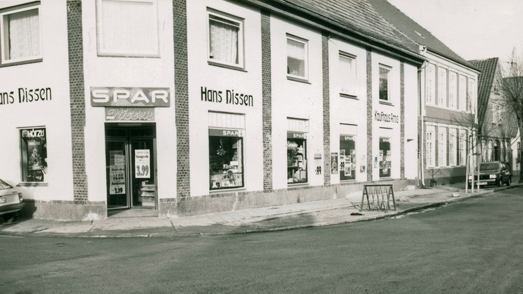Historische Aufnahme des Kaufhauses in Arnis. © Stadtarchiv Kappeln