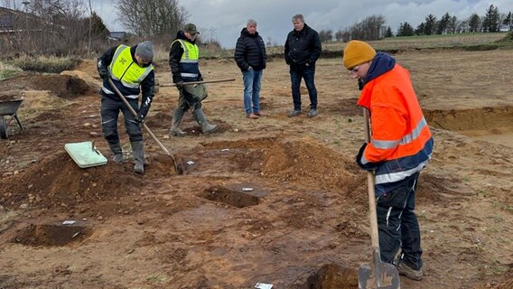 Ausgrabungen des Archäologischen Landesamts. © NDR Foto: Jochen Dominicus