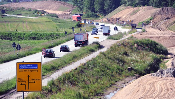 Ausbau Zur A21: Vollsperrung Der B404 | NDR.de - Nachrichten ...