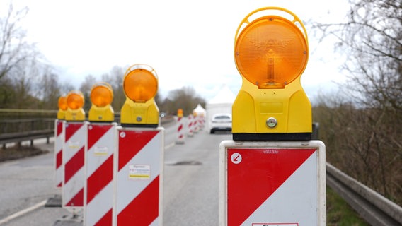 Die Sanierung der Drei-Kronen-Brücke in Kiel. © NDR Foto: Thomas Viet Dang