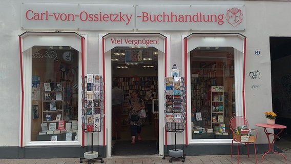 Die Flensburger Buchhandlung Carl-von-Ossietzky. © NDR Foto: Anne Lemo