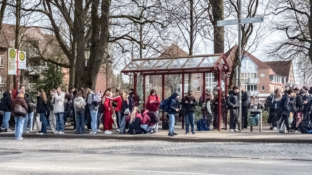 Günstigeres Deutschlandticket für Schüler in SH kommt