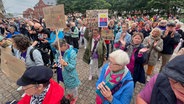 Demonstration gegen Rechts auf Sylt. © NDR Foto: Jochen Dominicus
