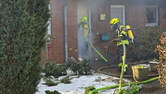 Ein Brand in einer Seniorenwohnanlage in Felde. © Kreisfeuerwehr Foto: Daniel Passig