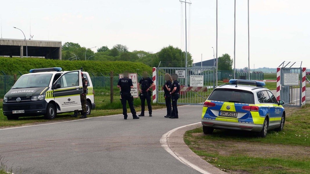 Zwei Tote Bei Flugzeugabsturz In Hohn | NDR.de - Nachrichten ...