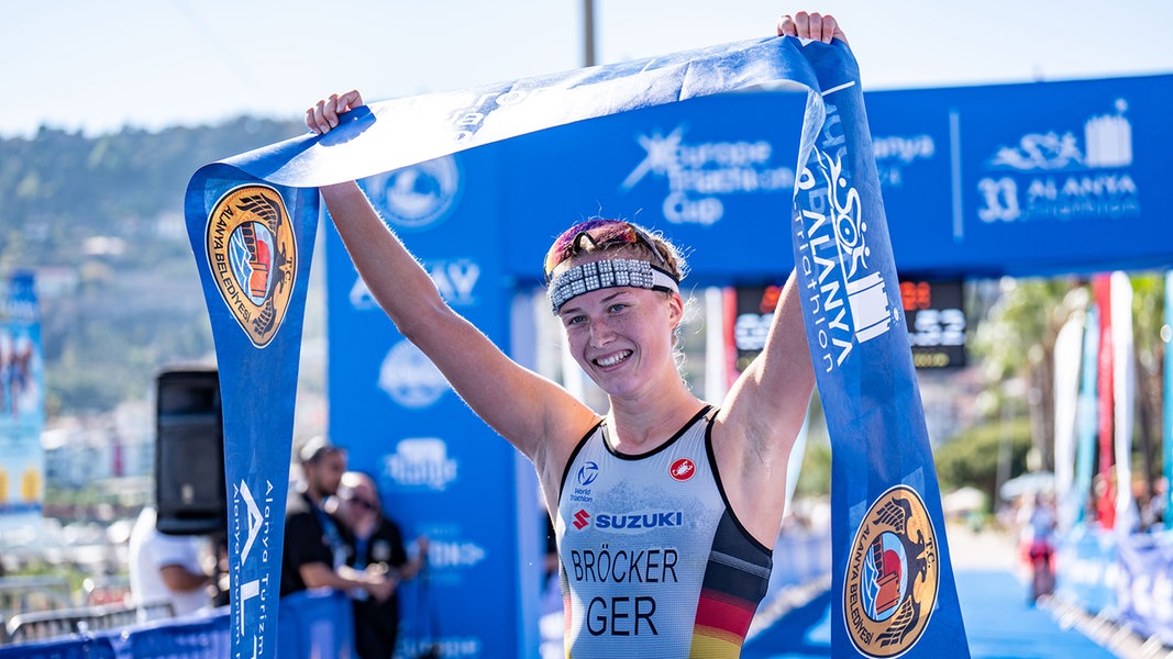 Triathletin Julia Bröcker: Ehrgeizig und mit Spaß dabei