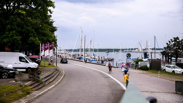 So Verwandelt Sich Die Stadt Zur Kieler Woche | NDR.de - Nachrichten ...