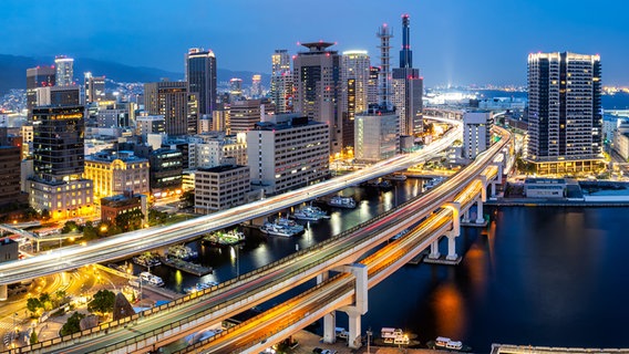 Die Skyline von Kobe in Japan. © IMAGO / Panthermedia 