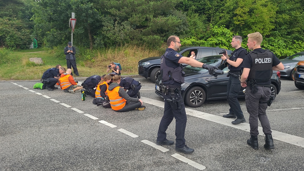 Protest Auf Der Auf B76 | NDR.de - Nachrichten - Schleswig-Holstein