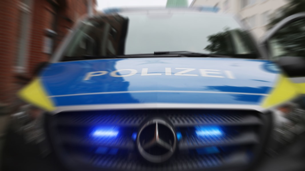 Nach Messerangriff in Kiel: Polizisten reanimieren 13-Jährigen